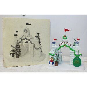 VTG 1993 Dept 56 Heritage Village Collection North Pole Gate 5632-4 Porcelain